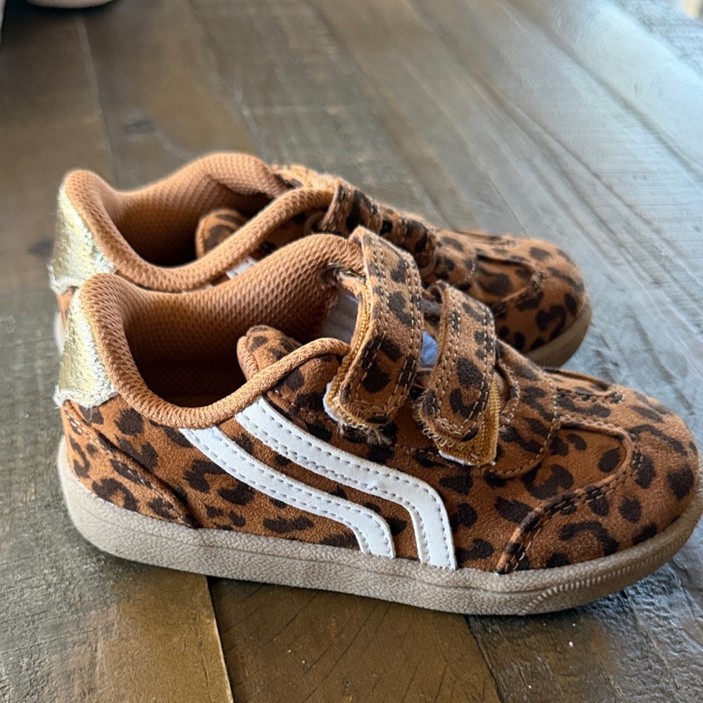 Cat & Jack Leopard Print Velcro Sneakers - Brown with White Stripes